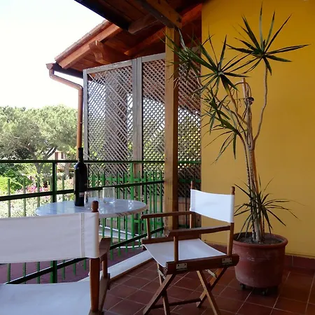 Strelitzia House Hébergement de vacances Quartu SantʼElena