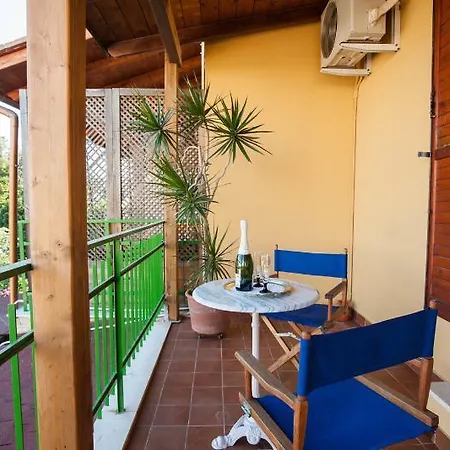 Strelitzia House Hébergement de vacances Quartu SantʼElena