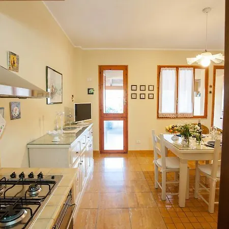 Strelitzia Holiday House * Quartu Sant'Elena