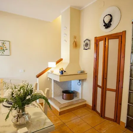 Strelitzia Holiday House
