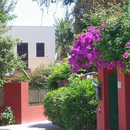 Strelitzia House Hébergement de vacances *